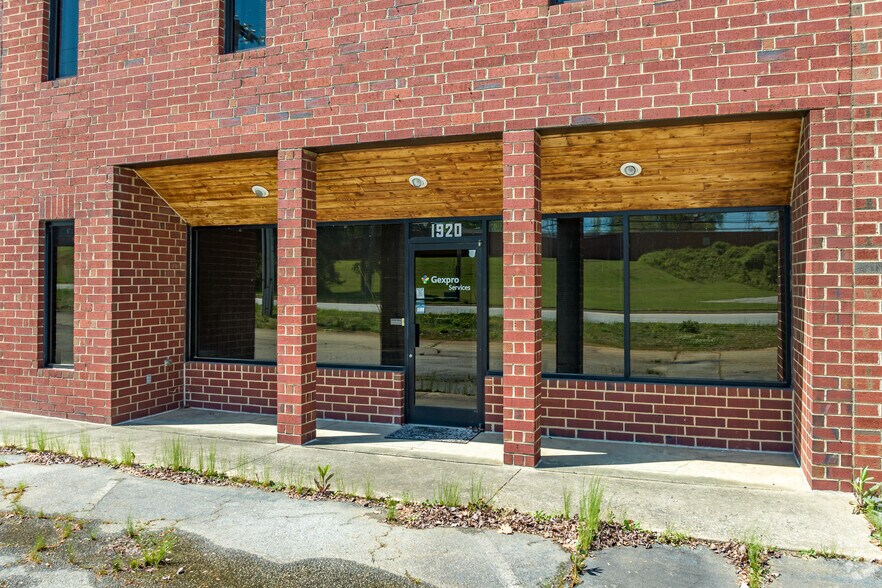 More Photos Of 1920 W Green Dr, High Point Warehouse For Lease