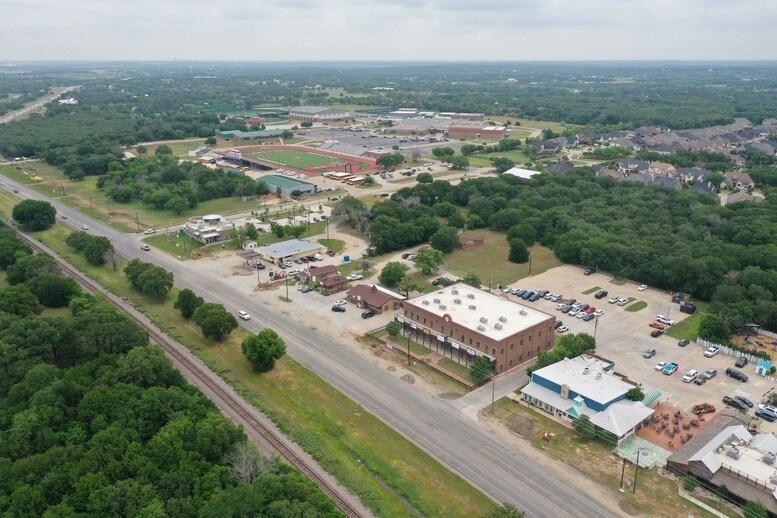 More Photos Of 421 S Highway 377, Argyle Restaurant For Sale
