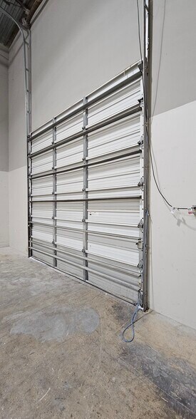 More Photos Of 10501 S Orange Ave, Orlando Light Manufacturing For Sale