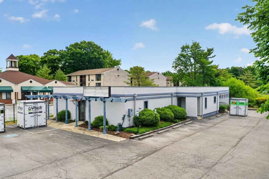 More Photos Of 2242 Old Washington Rd, Waldorf Veterinarian Kennel For Sale