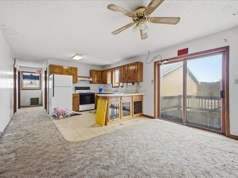 More Photos Of 300 Hudson Ave, Mechanicville General Retail For Sale