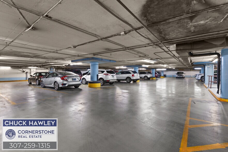 More Photos Of 104 S Wolcott St, Casper Office For Sale