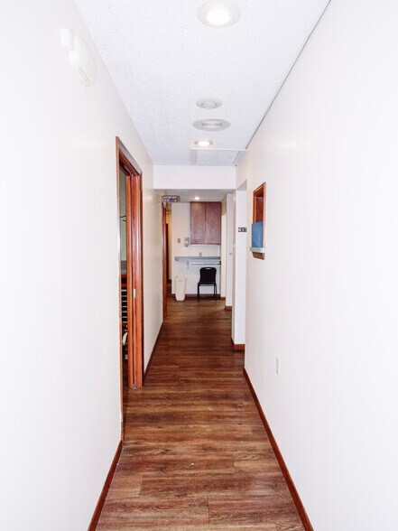 More Photos Of 603 N State St, Girard Medical For Sale