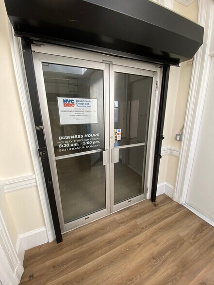 More Photos Of 370 E 149th St, Bronx Office For Lease