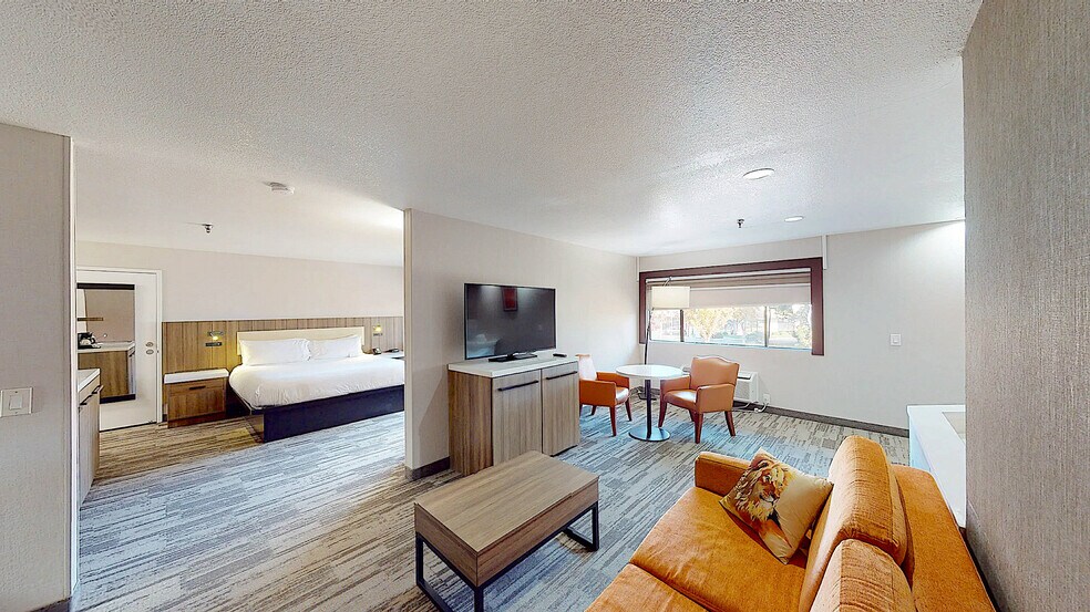 More Photos Of 1720 Sisk Rd, Modesto Hotel For Sale