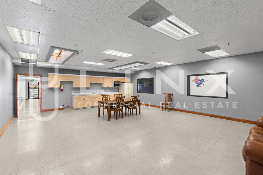 More Photos Of 188 N 3050 E, St George Manufacturing For Lease