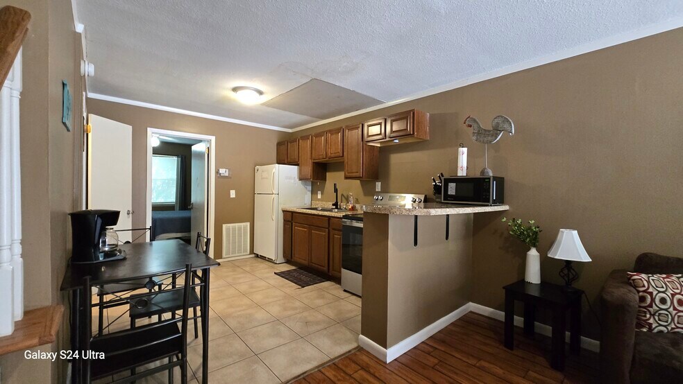 More Photos Of 1412-1418 Armstrong Ave, Knoxville Apartments For Sale
