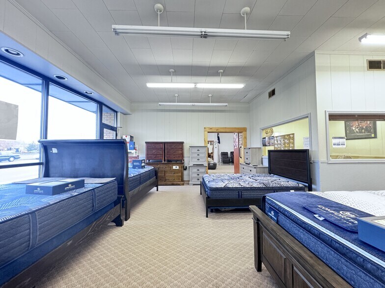 More Photos Of 213 S Rail St W, Shoshone Storefront For Sale