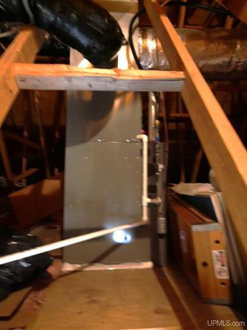 More Photos Of 56638 Calumet Ave, Calumet Office For Sale