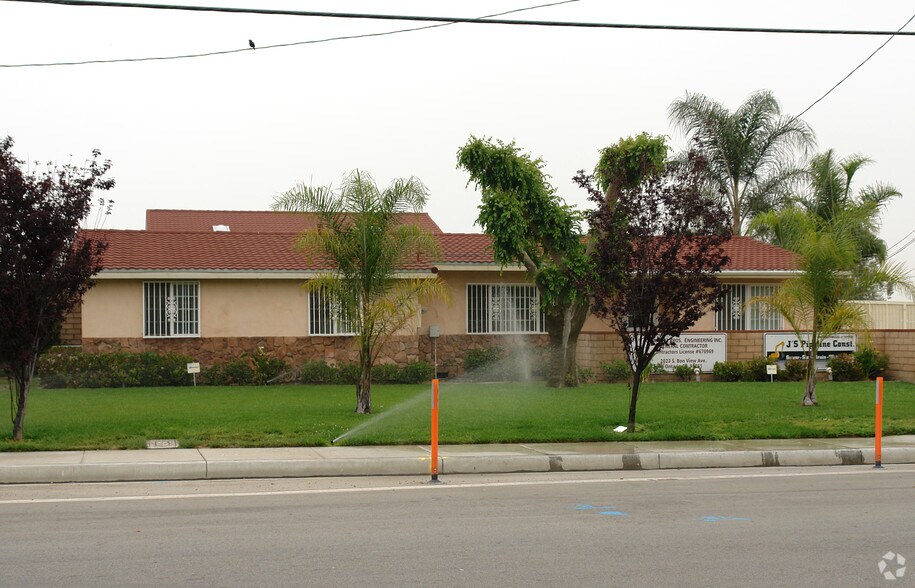 More Photos Of 2023 S Bon View Ave, Ontario Contractor Storage Yard For Sale