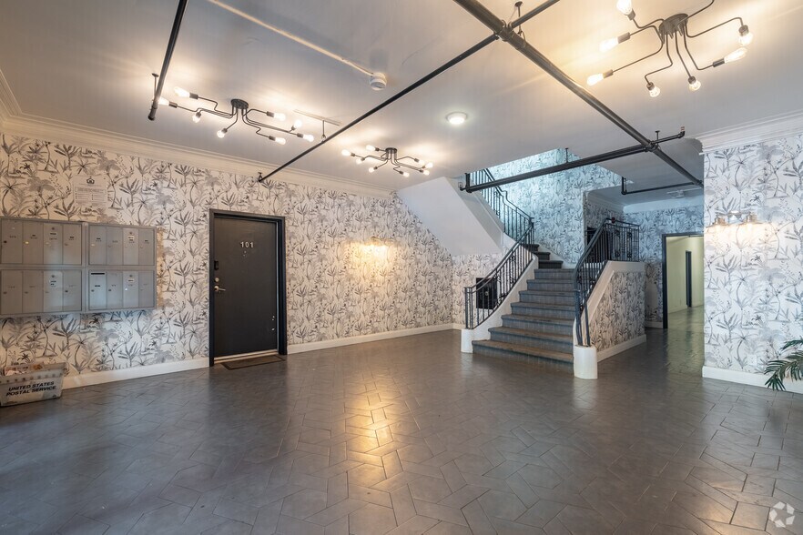 More Photos Of 681 Shatto Pl, Los Angeles Apartments For Sale