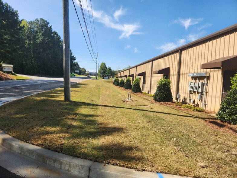 More Photos Of 3001 McCrary Ct, Evans Flex For Lease