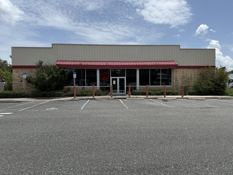 More Photos Of 1012 S 14th St, Leesburg Freestanding For Lease