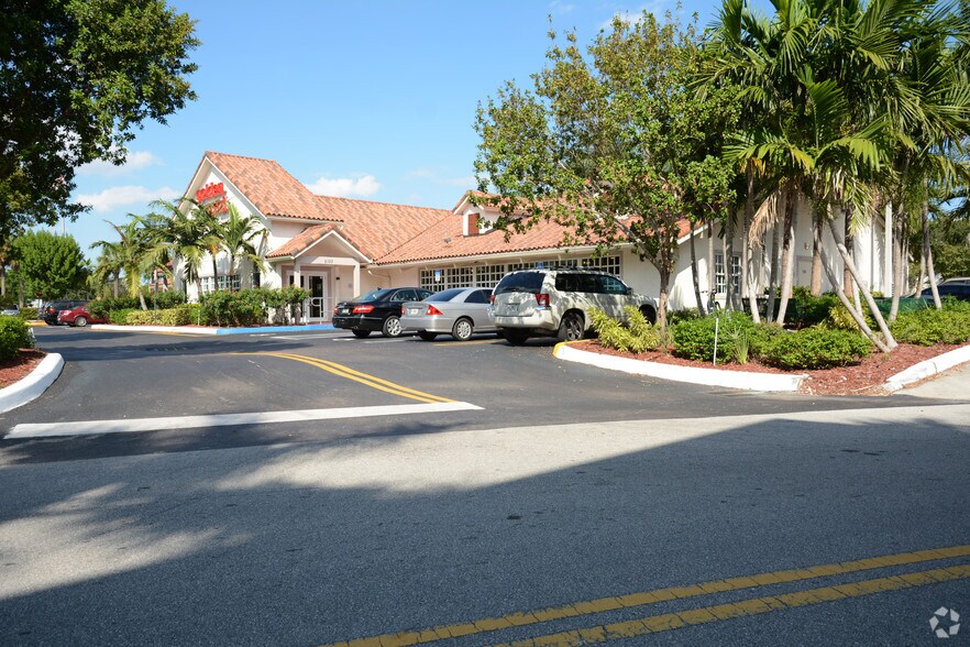 Primary Photo Of 2100 W Atlantic Blvd, Pompano Beach Restaurant For Sale