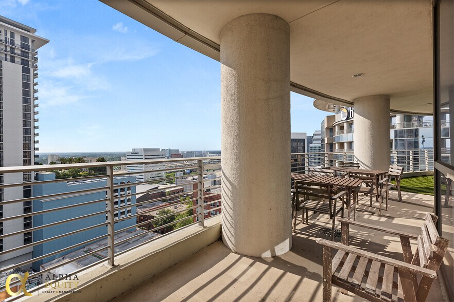 More Photos Of 189 S Orange Ave, Orlando Office Residential For Sale