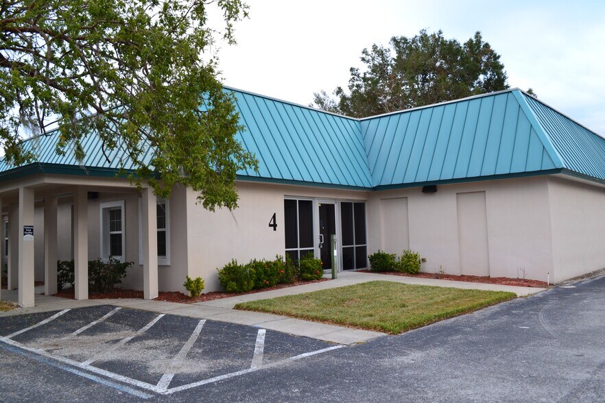 More Photos Of 400 Avenue K SE, Winter Haven Medical For Lease