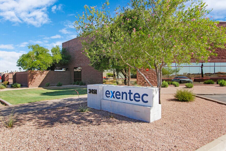 More Photos Of 3451 E Harbour Dr, Phoenix Distribution For Sale