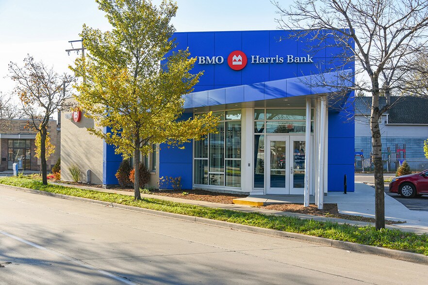 Primary Photo Of 3637 W Fond Du Lac, Milwaukee Bank For Sale