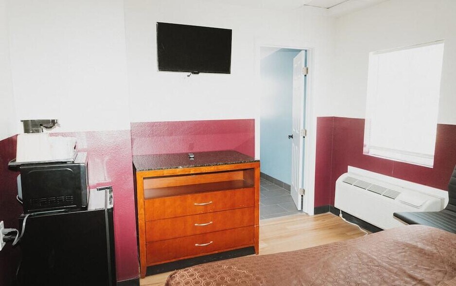 More Photos Of 3548 Spring St, Paso Robles Hotel For Sale