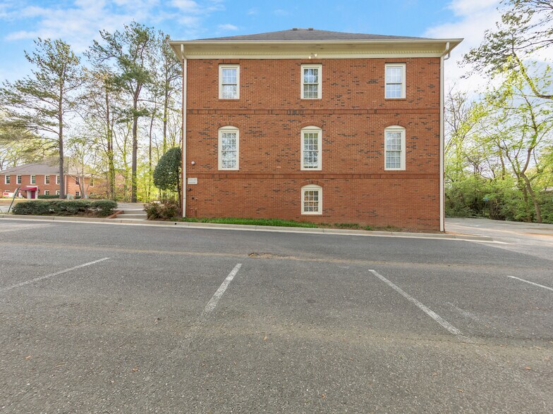 More Photos Of 585 Colonial Park Dr, Roswell Loft Creative Space For Sale