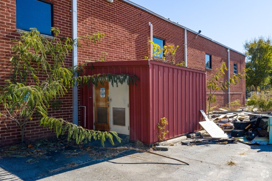 More Photos Of 4445 Wendell Dr SW, Atlanta Distribution For Lease