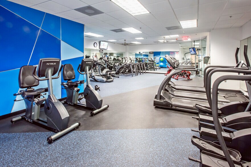 More Photos Of 1349 W Peachtree St NW, Atlanta Office For Lease