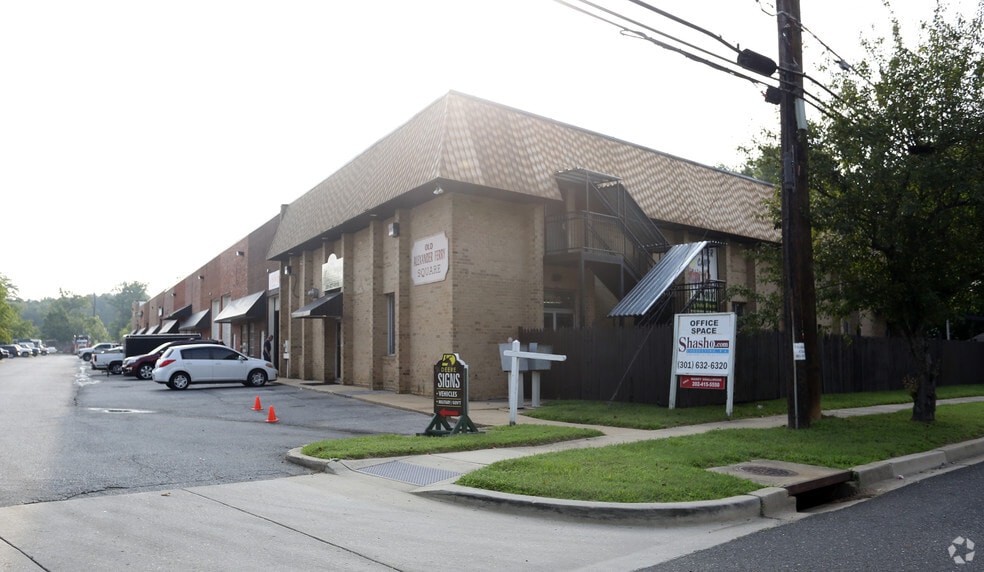 More Photos Of 7708-7732 Old Alexandria Ferry Rd, Clinton Warehouse For Lease