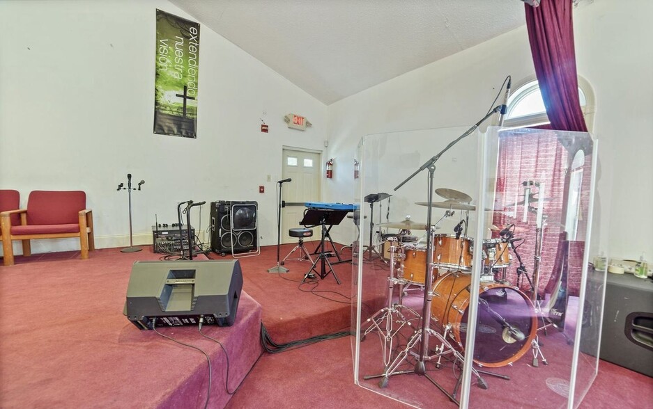 More Photos Of 8609 Greenwood Ave, Takoma Park Religious Facility For Sale