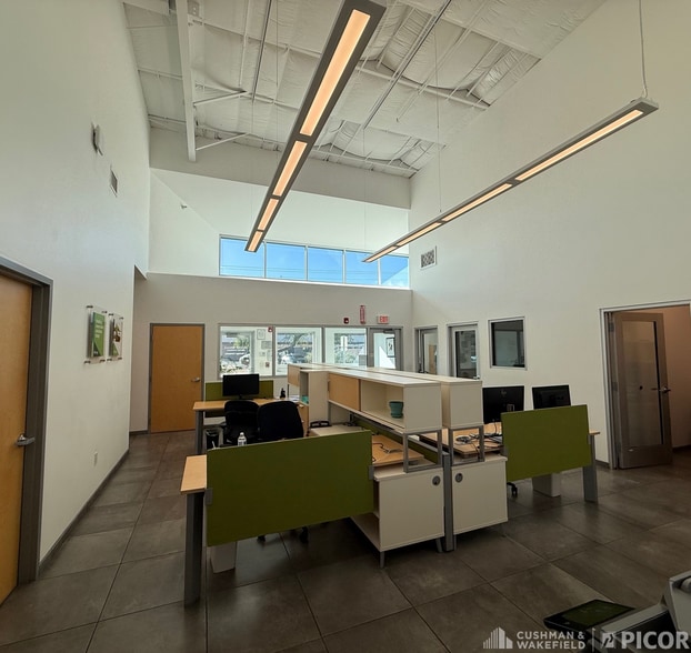 More Photos Of 2101 E Beverly Dr, Tucson Warehouse For Sale