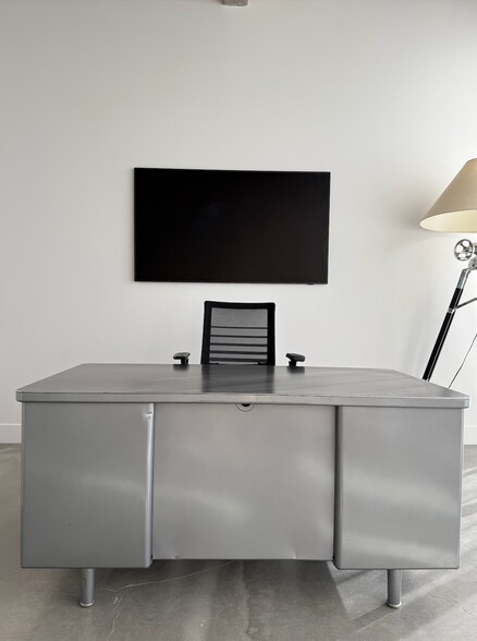 More Photos Of 5628 E Thomas Rd, Phoenix General Retail For Lease