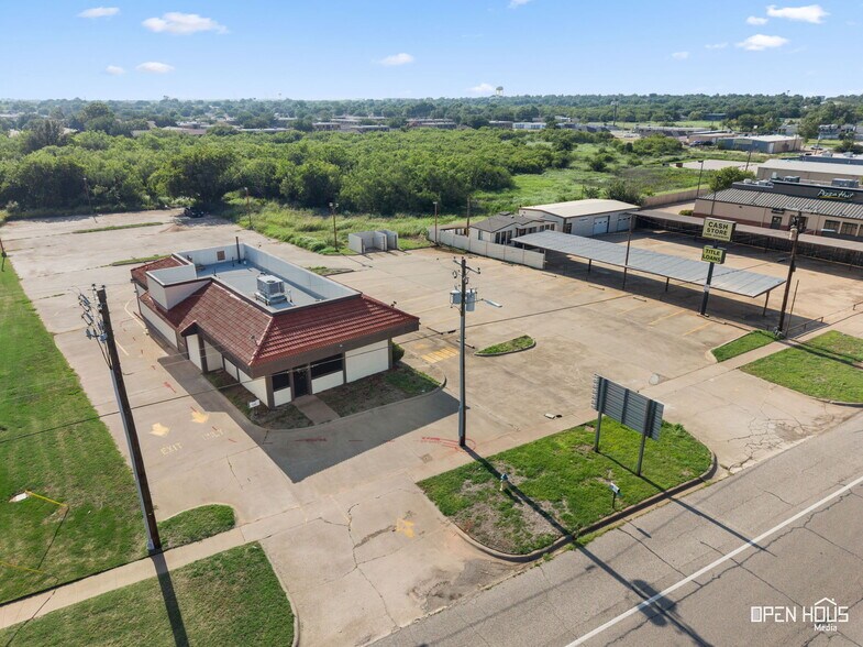 More Photos Of 3900 Sheppard Access Rd, Wichita Falls Freestanding For Sale
