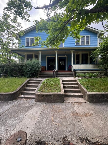Primary Photo Of 903 Luttrell St, Knoxville Apartments For Sale