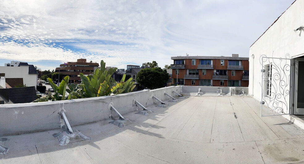 More Photos Of 5630 Melrose Ave, Los Angeles Storefront Retail Office For Lease