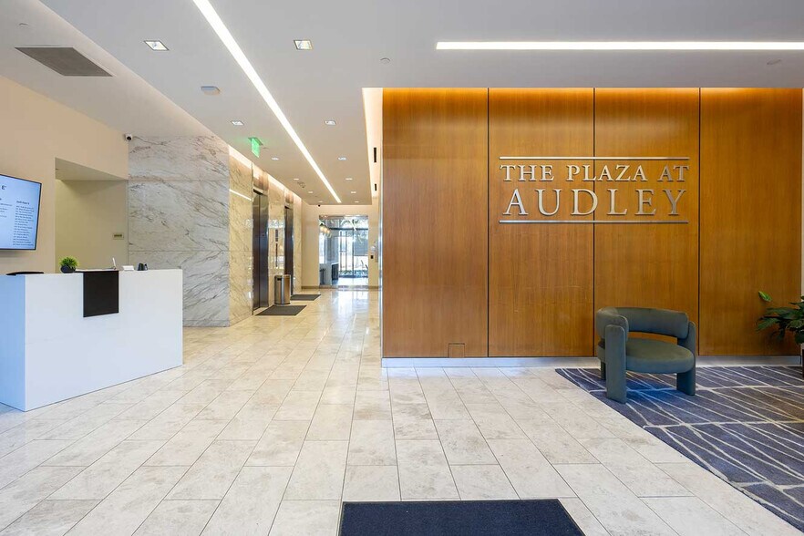 More Photos Of 3120 Southwest Fwy, Houston Coworking Space