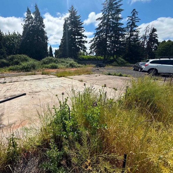 More Photos Of 29882 Kelso St, Eugene Land For Lease