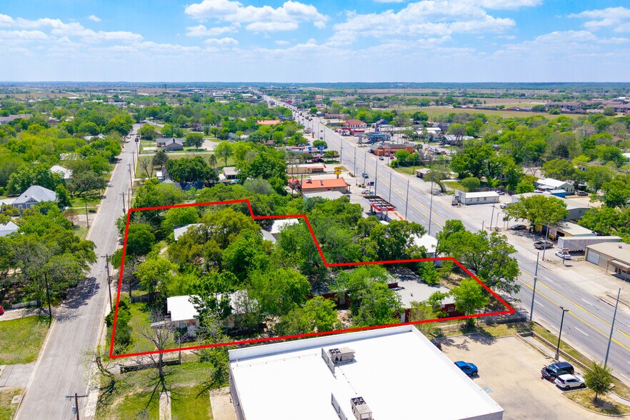 More Photos Of 725 S Brazos St, Lockhart Land For Sale