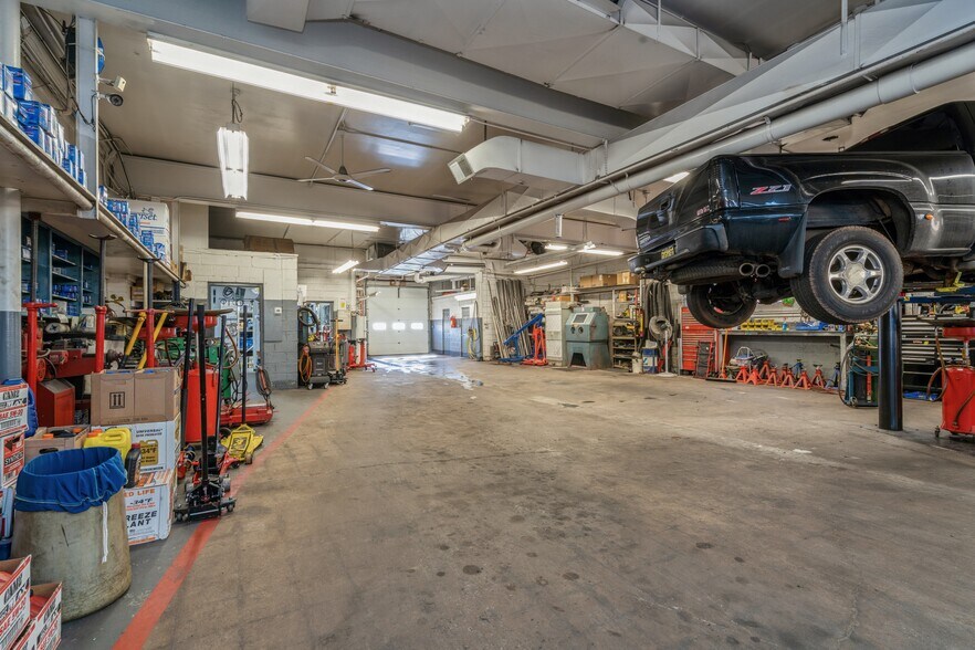 79 Rd, New Brunswick, NJ 08901 Auto Repair For Sale