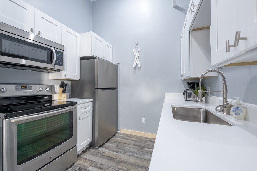 More Photos Of 26370 County 7 Blvd, Welch Apartments For Sale