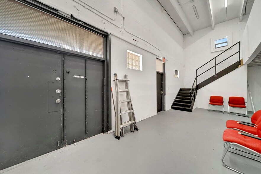 More Photos Of 67 NW 166th St, North Miami Beach Warehouse For Sale