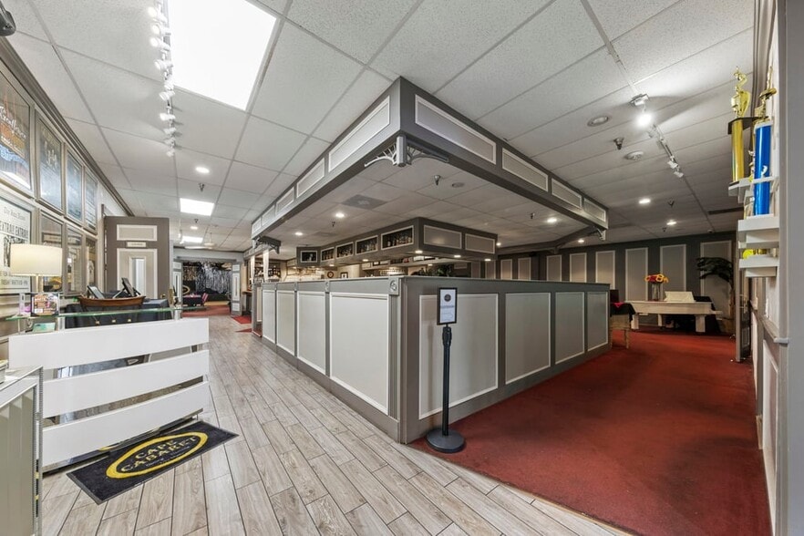More Photos Of 4725 Vincennes Blvd, Cape Coral Restaurant For Sale