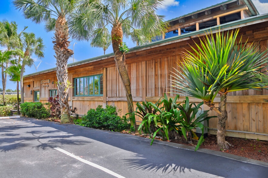 More Photos Of 60 NW 60th St, Fort Lauderdale Manufacturing For Lease