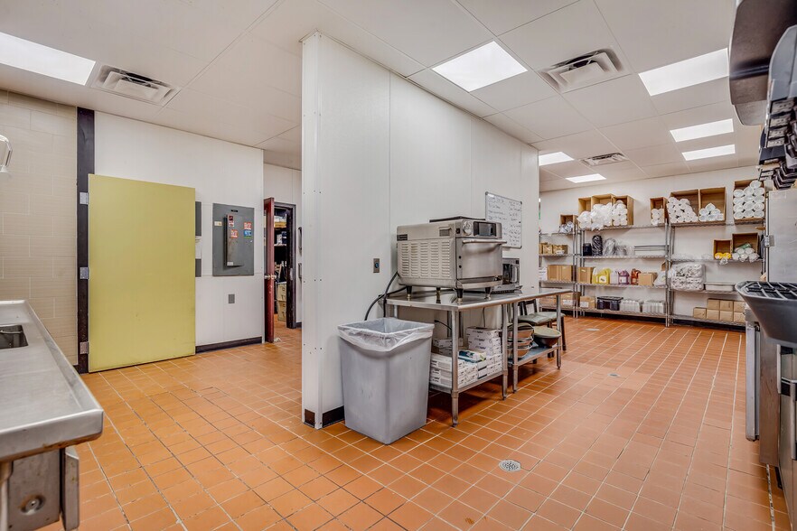 More Photos Of 101 E 26th St, Rifle General Retail For Sale