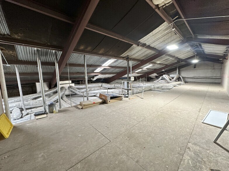 More Photos Of 1501 Magoffin Ave, El Paso Flex For Lease