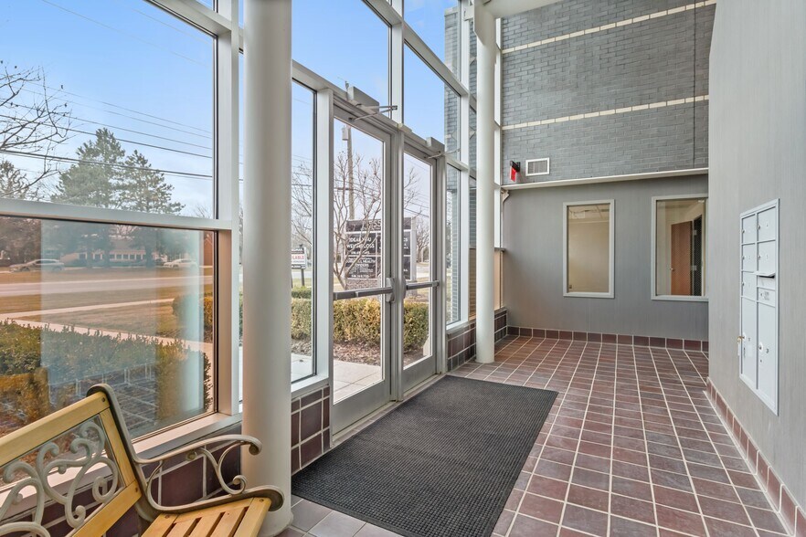 More Photos Of 5555 Metropolitan Pky, Sterling Heights Medical For Lease