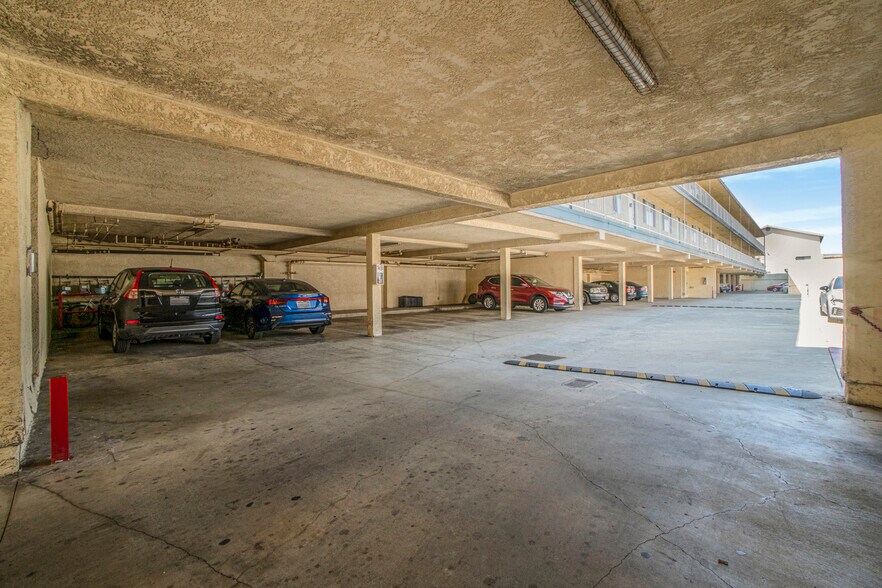 More Photos Of 14037 Cerise Ave, Hawthorne Apartments For Sale
