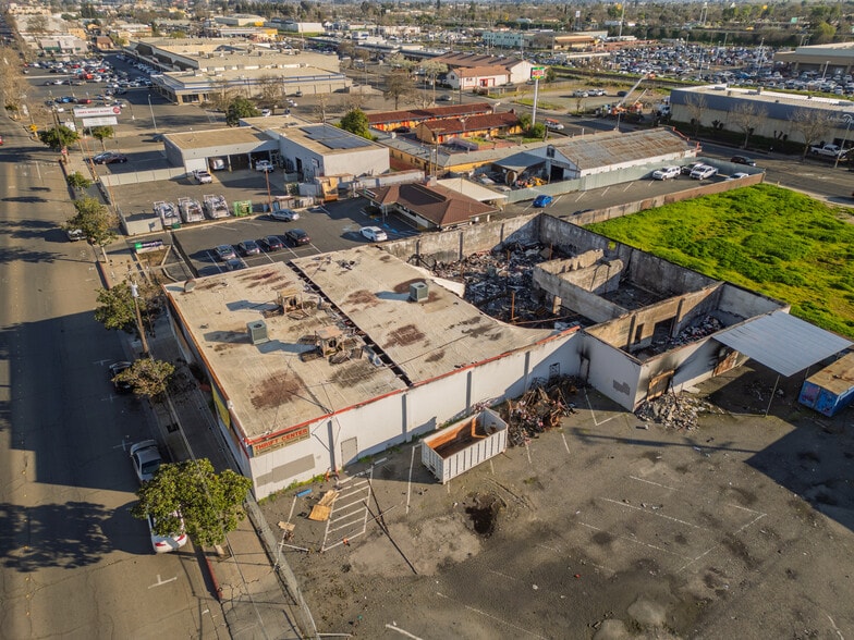 More Photos Of 1346 W Main St, Merced Freestanding For Sale