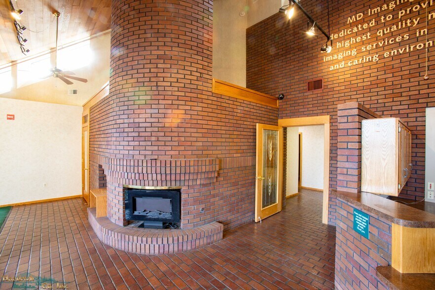More Photos Of 2650 Edith Ave, Redding Medical For Sale