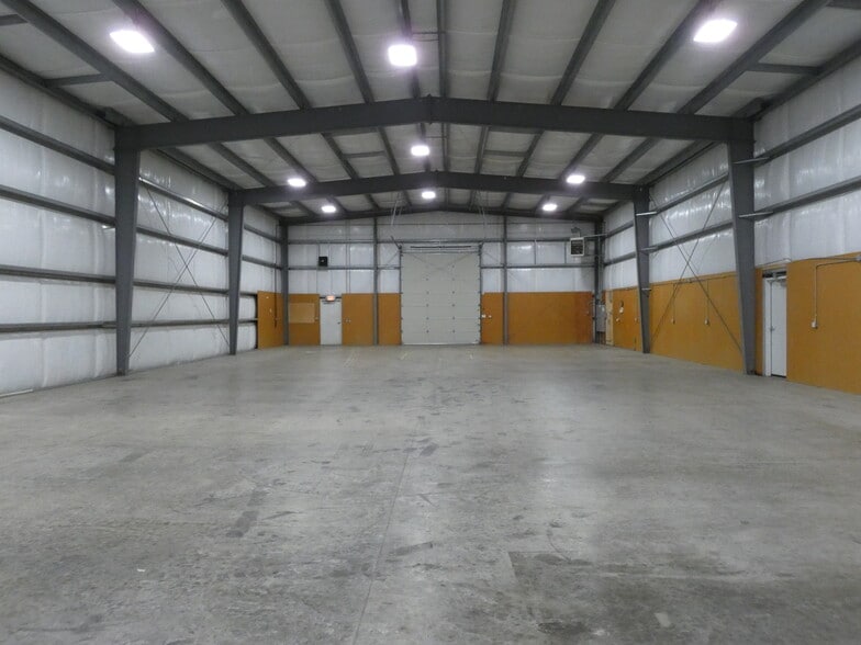 Primary Photo Of 191 William White way, Shelton Warehouse For Lease