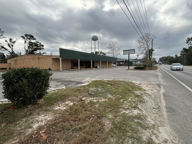 More Photos Of 9019 Woodville Hwy, Tallahassee Freestanding For Sale