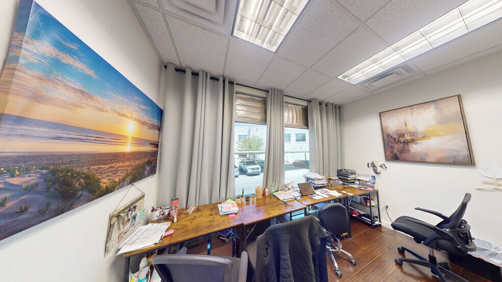 More Photos Of 3039 W Horizon Ridge Pky, Henderson Office For Lease